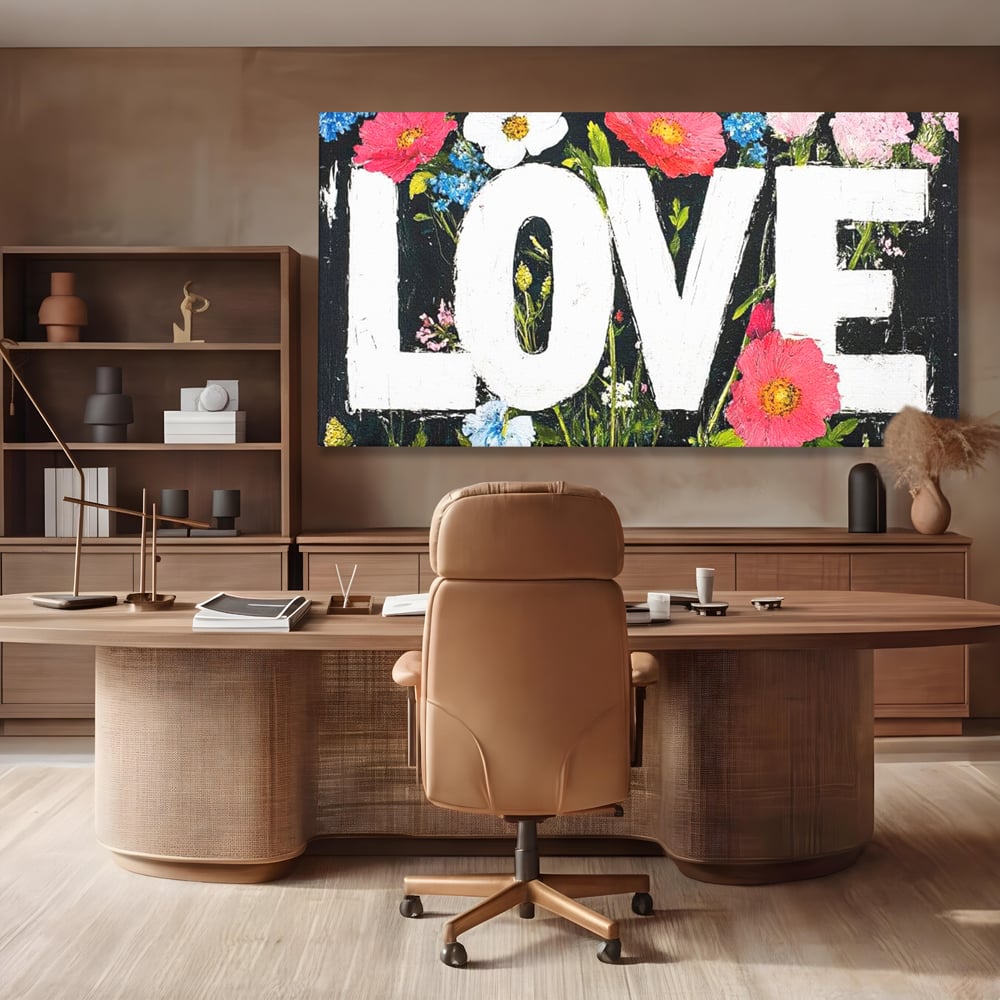 Tablou canvas cu tablou canvas cu flori si cuvantul love, fara rama, pe sasiu de lemn, pe perete intr-un birou